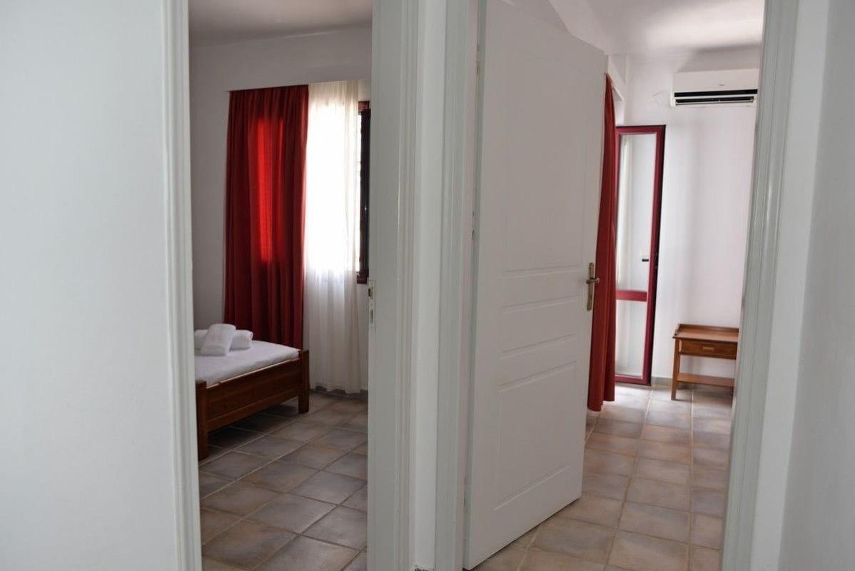 Eva Suites & Apartments Agia Marina 외부 사진