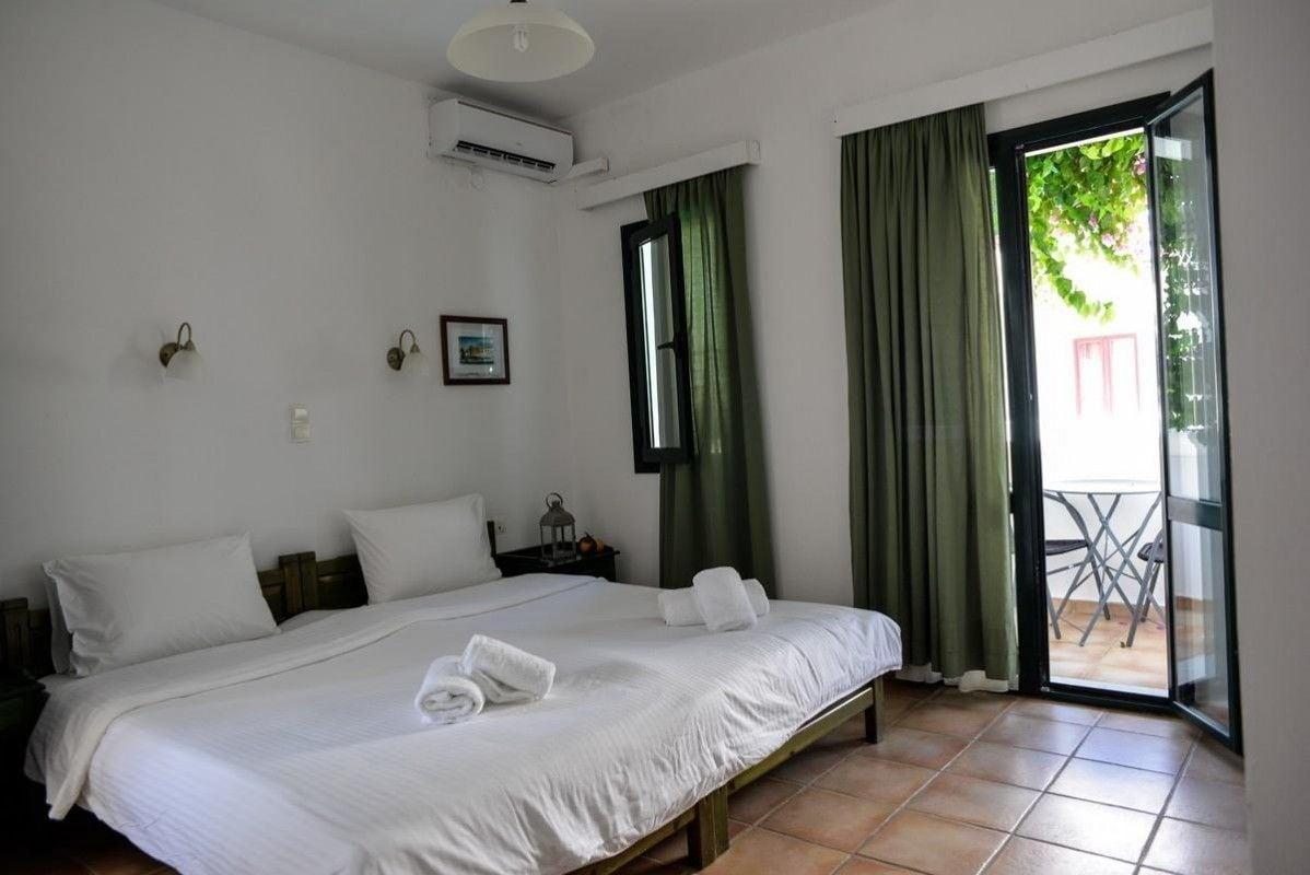 Eva Suites & Apartments Agia Marina 외부 사진