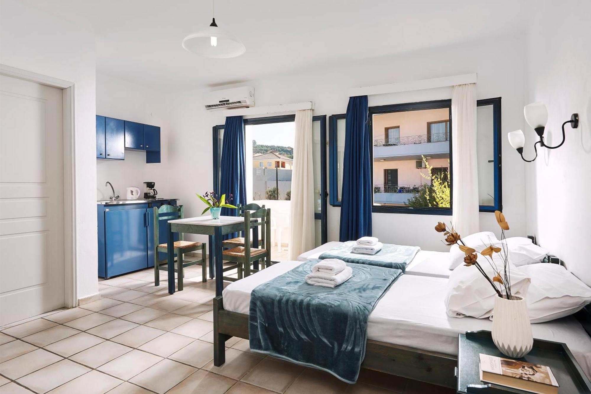 Eva Suites & Apartments Agia Marina 외부 사진