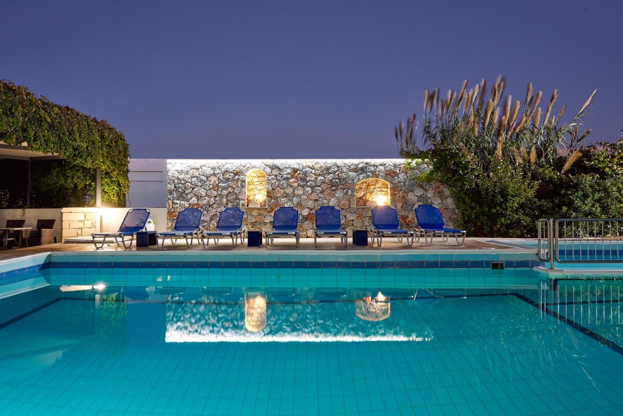 Eva Suites & Apartments Agia Marina 외부 사진