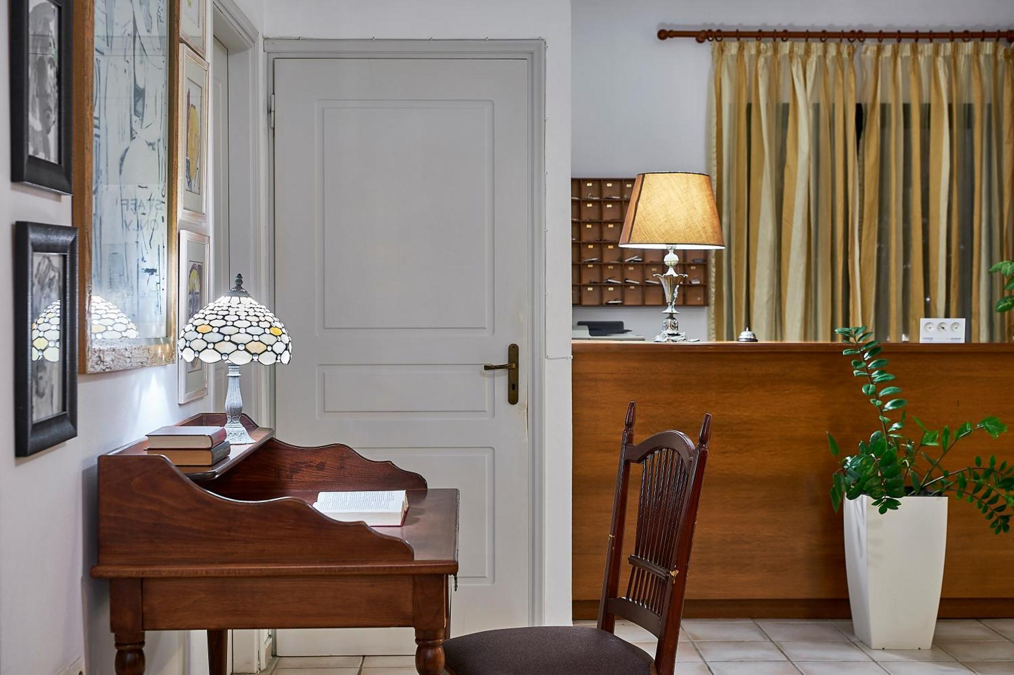 Eva Suites & Apartments Agia Marina 외부 사진