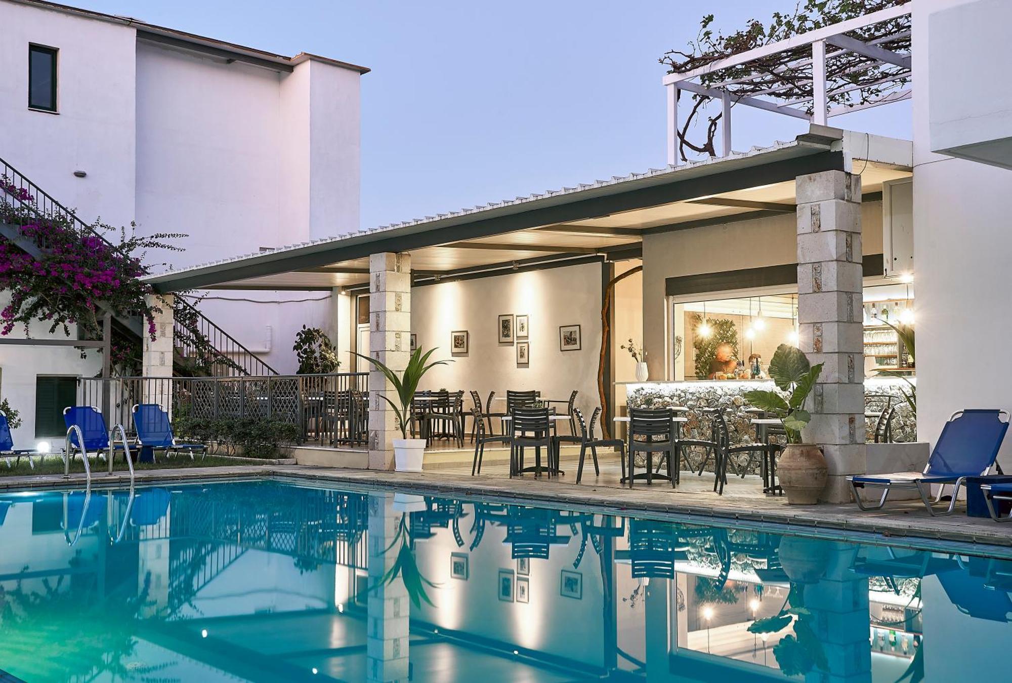 Eva Suites & Apartments Agia Marina 외부 사진