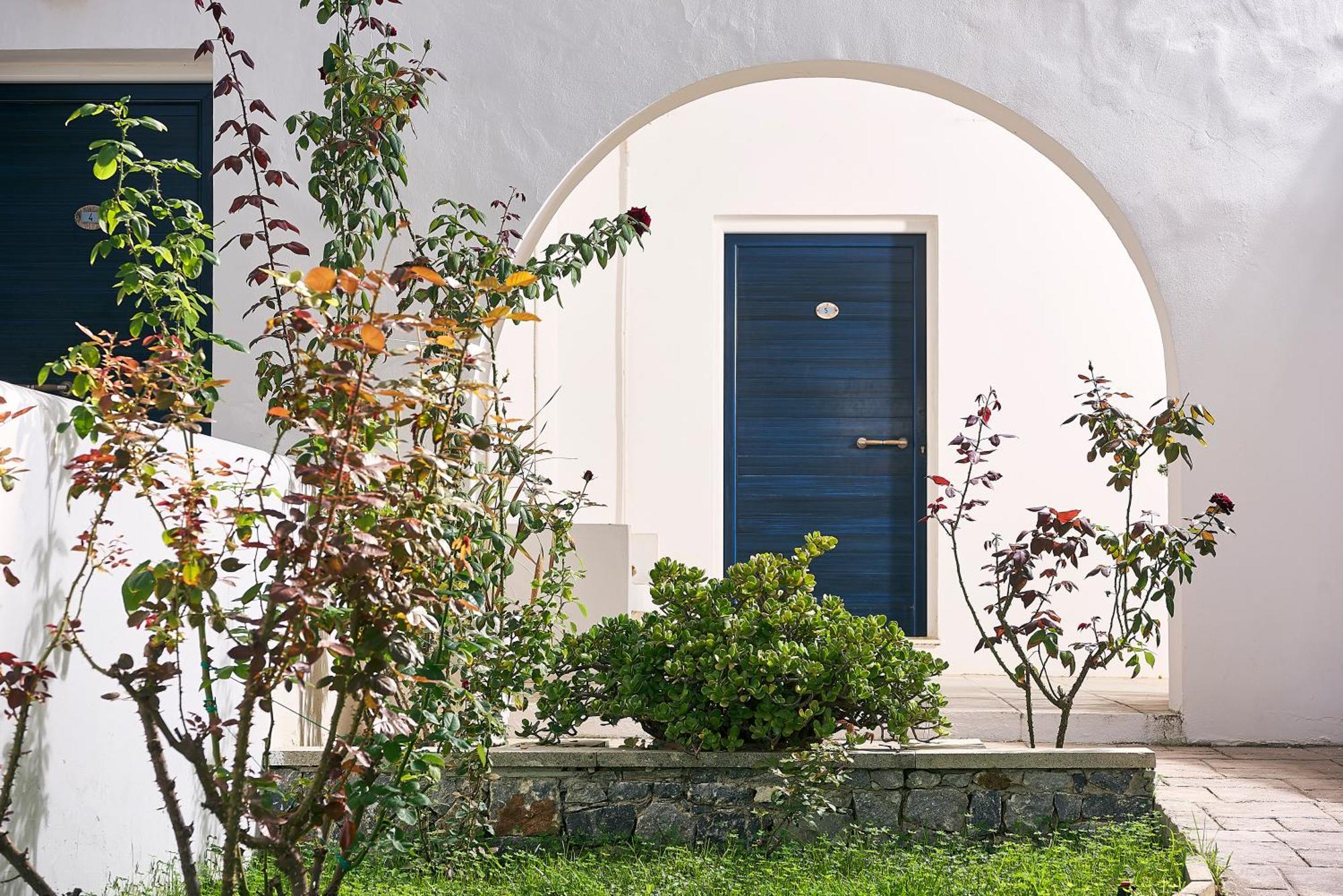 Eva Suites & Apartments Agia Marina 외부 사진