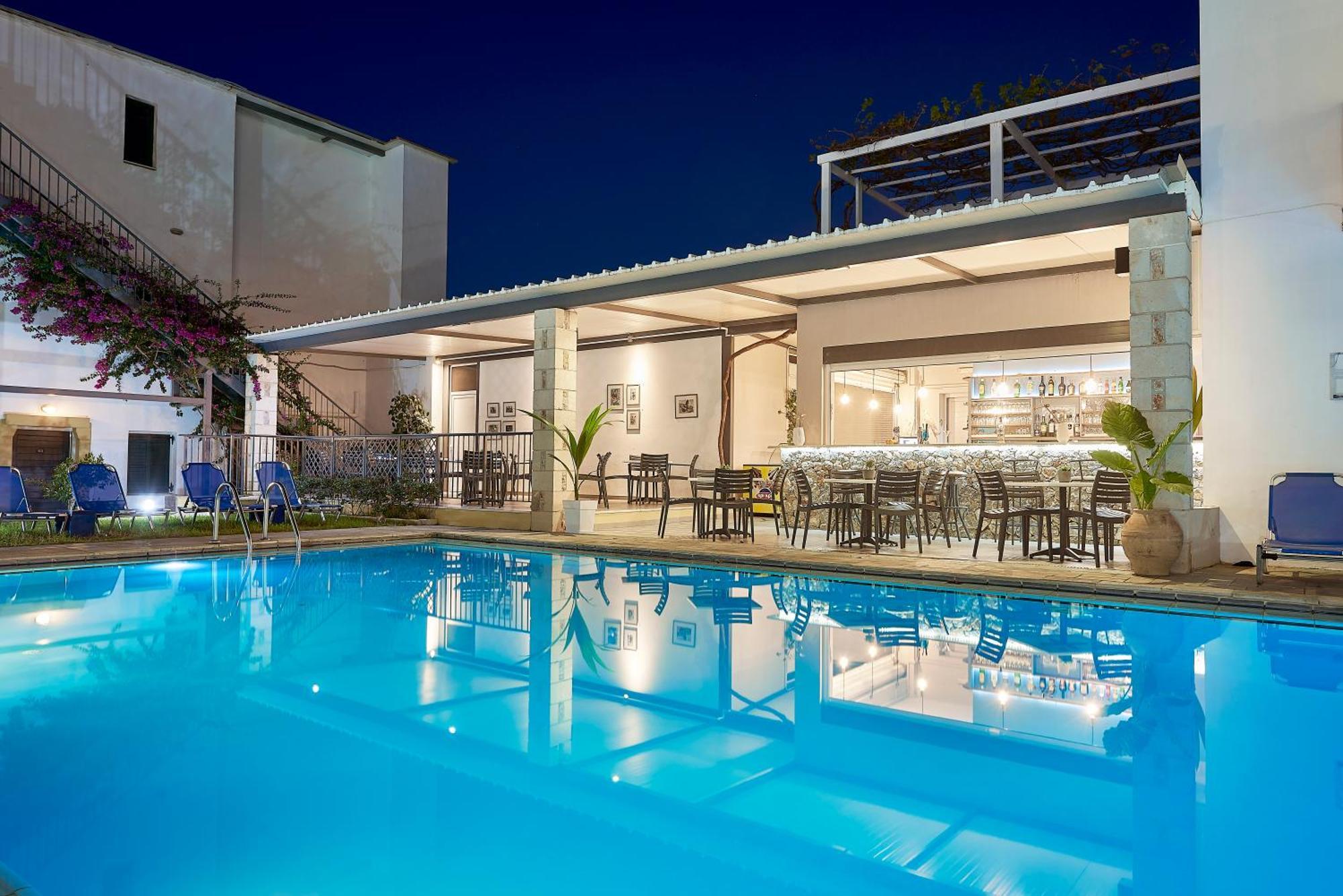 Eva Suites & Apartments Agia Marina 외부 사진