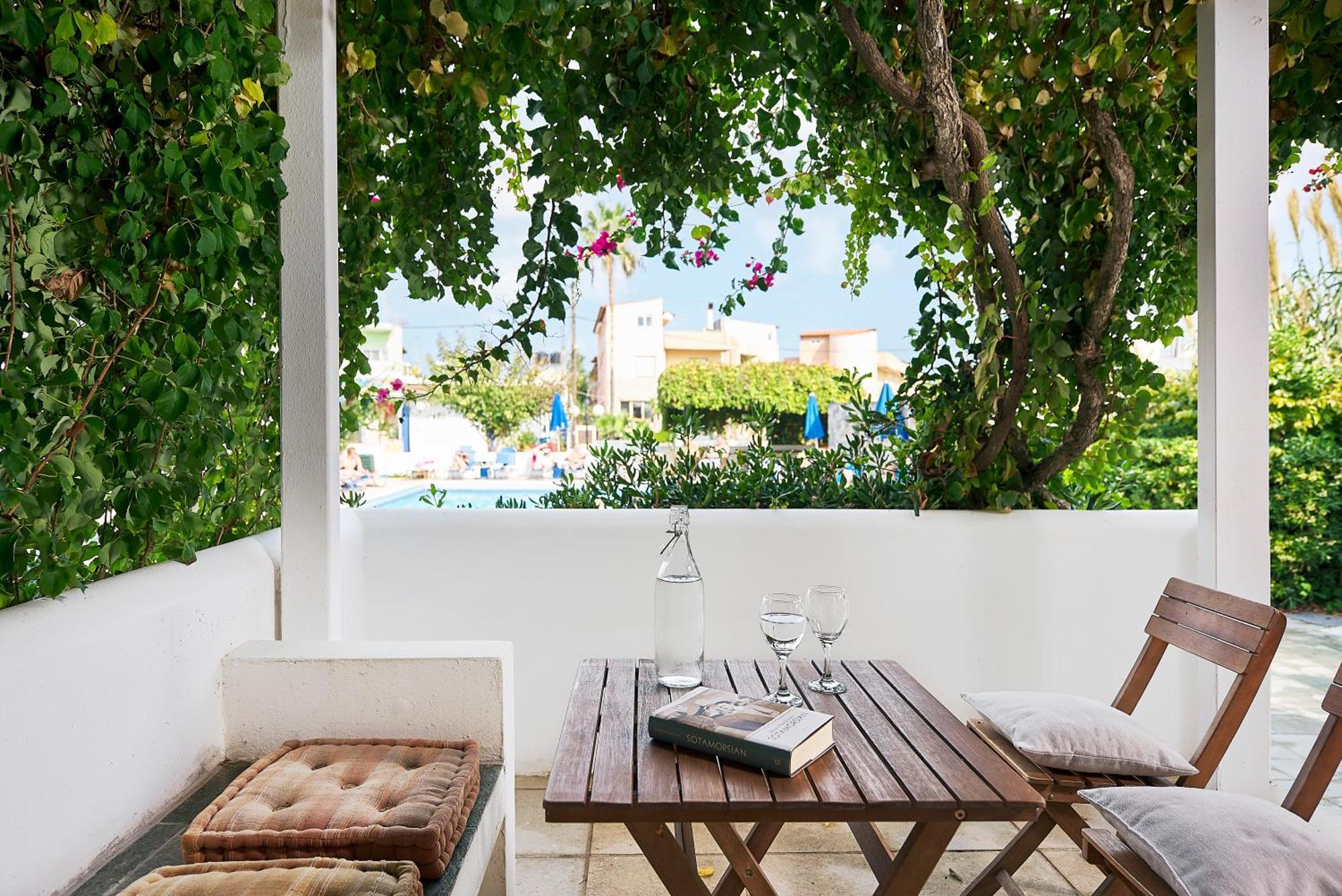 Eva Suites & Apartments Agia Marina 객실 사진
