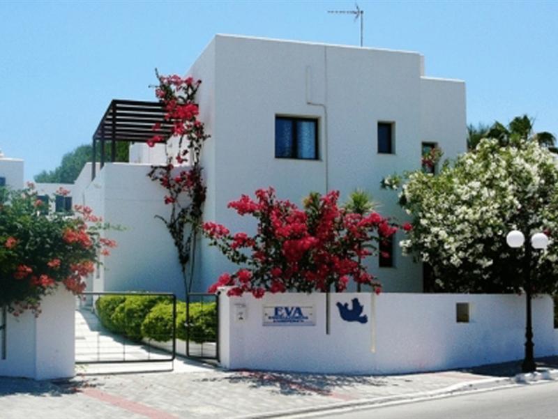 Eva Suites & Apartments Agia Marina 외부 사진