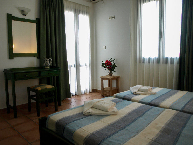 Eva Suites & Apartments Agia Marina 외부 사진